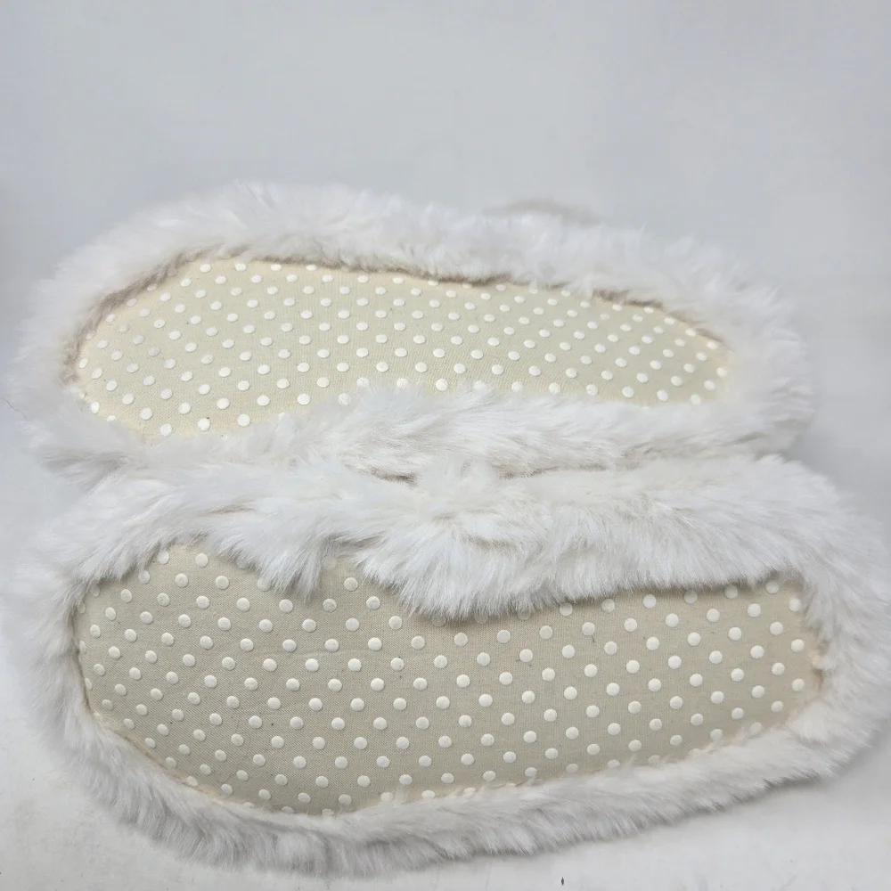 PB Kids‎ Polar Bear Slippers Faux Fur White Furry Boot Pottery Barn NWT Small